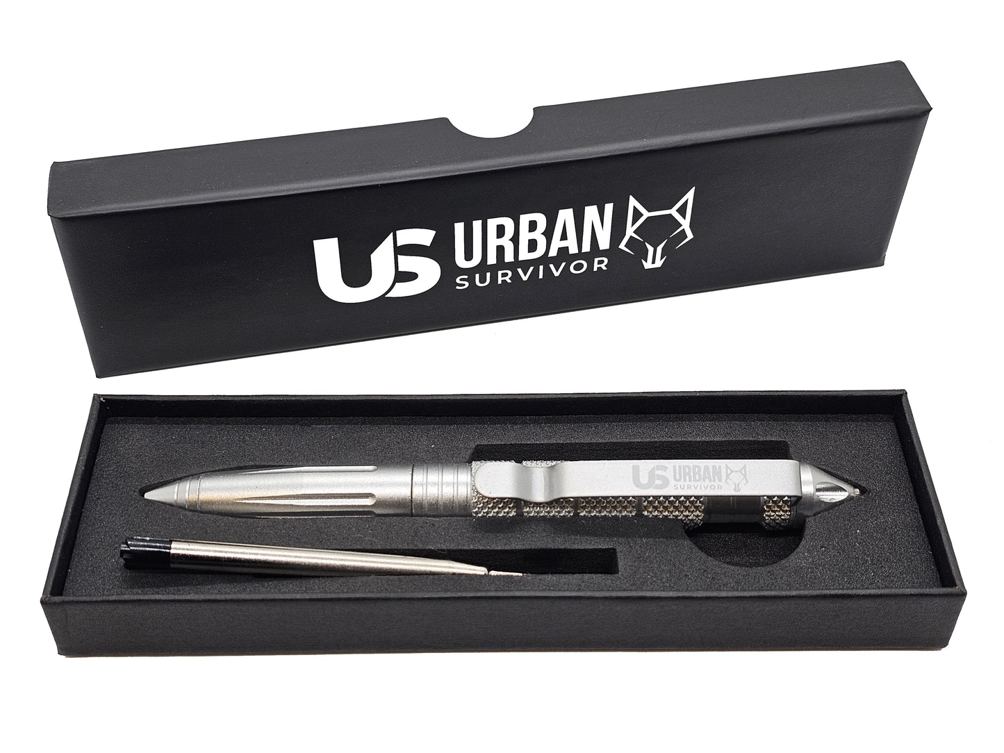 Taktischer Stift in Silber mit Ersatzmiene in hochwertiger Verpackung.